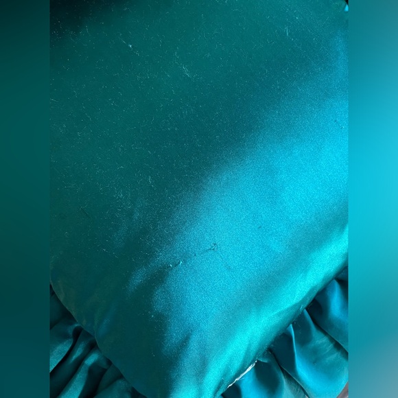 Pier 1 teal ruffle pillows - Picture 8 of 11